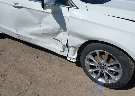 2017 Ford Fusion Hybrid Se из США, поврежденный, VIN 3FA6P0LU8HR396572